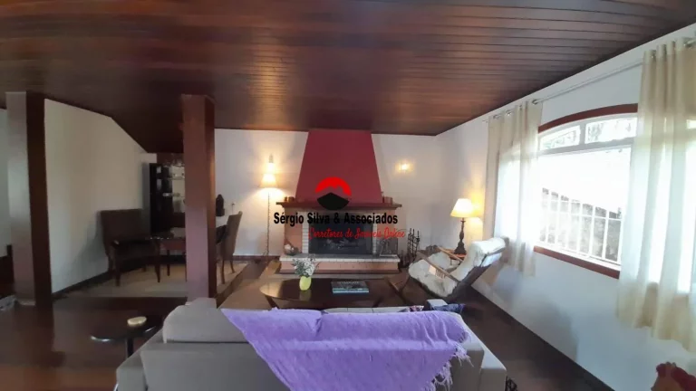 Imagem Casa a Venda na Região do Descansópolis em Campos do Jordão - SP