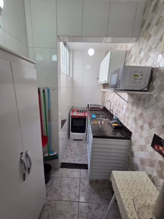 Imagem Apartamento com 2 dormitórios à venda, 75 m² por R$ 350.000,00 - Praia do Forte - Cabo Frio/RJ