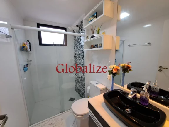 Imagem Apartamento à venda com 82m², 2 quartos, planejados, dependência, piscina por R$565.000,00 no Campo Grande em Santos