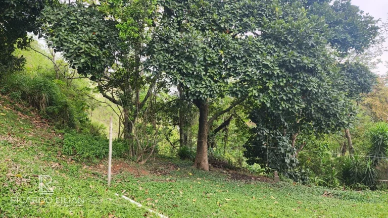 Imagem A VENDA!!! Casa em condominio com 3 dormitorios sendo uma suite, piscina e 4 vagas cobertas.