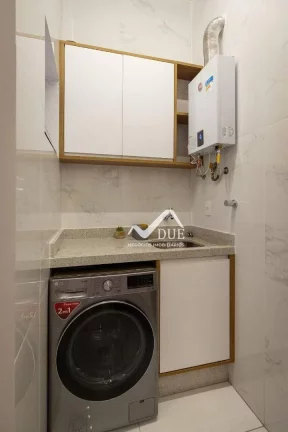 Imagem Casa com 3 dormitórios à venda, 170 m² por R$ 2.500.000,00 - Embaré - Santos/SP