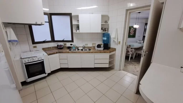 Imagem APARTAMENTO DUPLEX COM EXCELENTE VISTA PARA O MAR, À 40 METROS DA PRAIA NA PITANGUEIRAS.