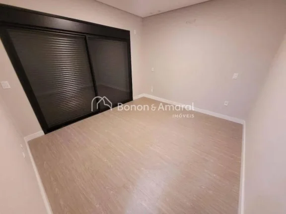 Imagem Excelente casa à venda no Swiss Park em Campinas

Casa nova com 4 suítes com closet, todas com var...