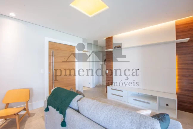Imagem Apartamento no Alto da Lapa com 190m², 3 suítes e 3 vagas.
