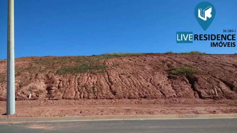 Imagem Excelente terreno à venda no Condomínio Terras da Fazenda!