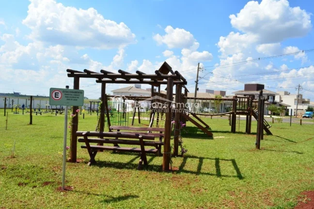 Imagem Terreno a venda no Condomínio Terras do Cancioneiro, Paulínia/SP.