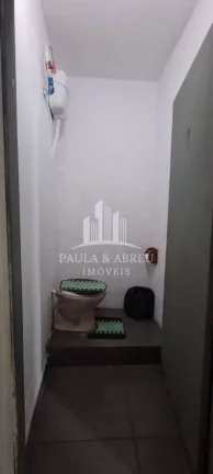 Imagem Casa de Esquina com Salão Comercial de 168m², 3 Dormitórios, 1 Suíte, podendo ser 2, 1 Vaga, Cômodos Grandes, Habite-se no Jardim Zaíra 2, Mauá