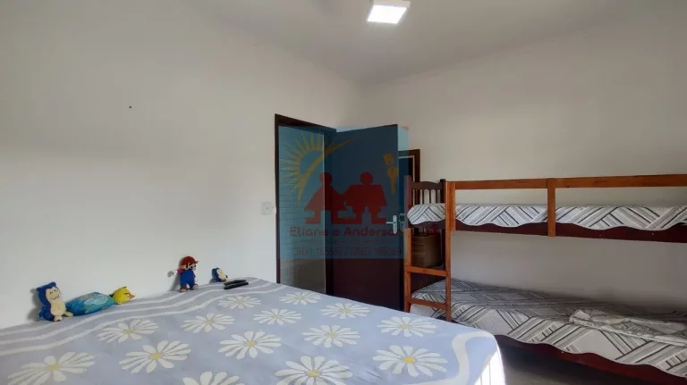 Imagem Casa a 500 metros da Praia do Suarão em Itanhaém 395mil