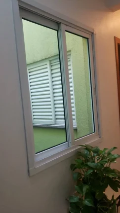 Imagem Sobrado Maravilhoso com 3 Dormitorios e 2 Vagas de Garagens