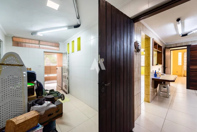 Imagem Casa Padrão para locação comércio no bairro do Macuco em Santos