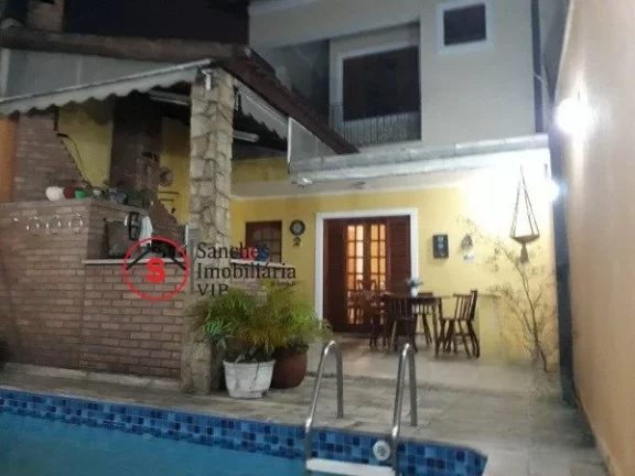 Imagem AMPLO SOBRADO A VENDA NA VILA PRUDENTE COM 5 DORMITÓRIOS E 3 SUITES, PISCINA, CHURRASQUEIRA E FORNO DE PIZZA. 5 VAGAS DE GARAGEM. RUA LARGA, TRANQUILA
