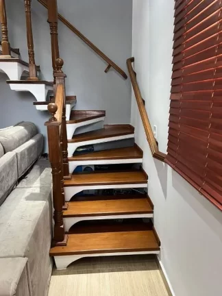 Imagem Sobrado com 2 dormitórios à venda, 64 m² por R$ 373.000,00 - Caxangá - Suzano/SP