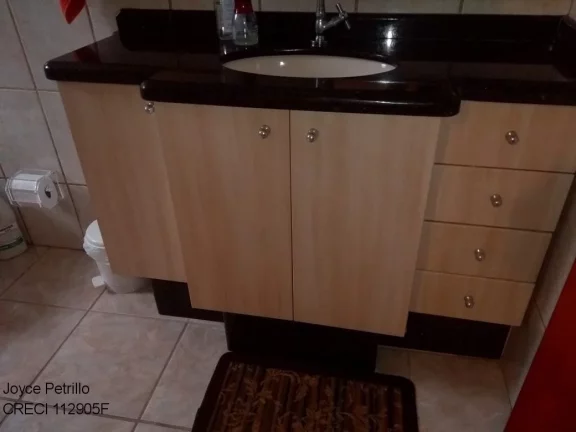 Imagem Aconchegante Apartamento Perto da Praia à Venda Em Peruíbe.