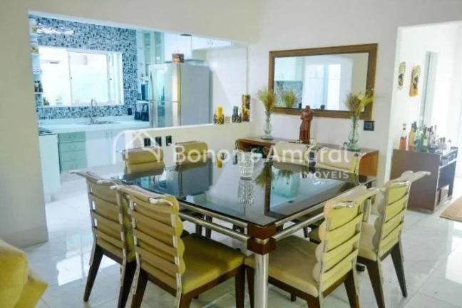 Imagem Casa à venda, em condomínio, região da Hípica, 4 quartos
Sobrado, no piso superior, 4 quartos co...