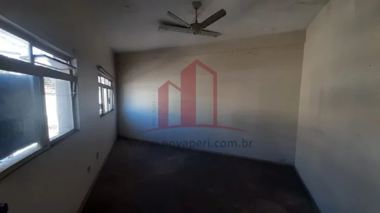 Imagem Salão Comercial de 660m² à venda na Vila Martinho, Franco da Rocha-SP: Oportunidade Imperdível!