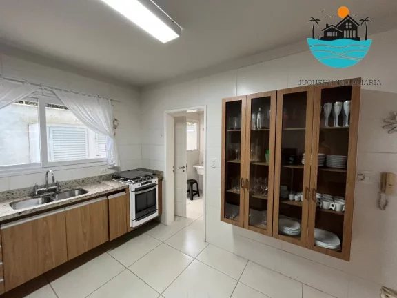 Imagem Aluguel em Juquehy, Venda - Casa em condomínio, 350 metros da praia, piscina privativa, - Acomodação 10 pessoas | Juquehy Imobiliária