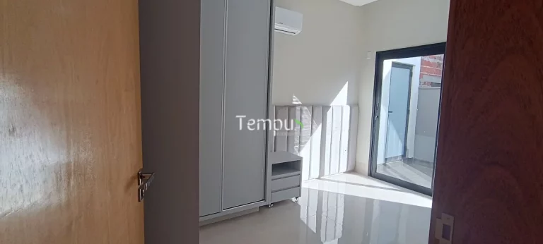 Imagem Parque Ville Pinheiros - Parque Ville Pinheiros, Casa Térrea, Alto Padrão, 312m², 3 suítes plenas, Cozinha montada em armários, Ap. Goiânia