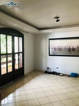 Imagem Sobrado com 3 quartos e 1 suite, para venda no birro 3 Bandeiras.