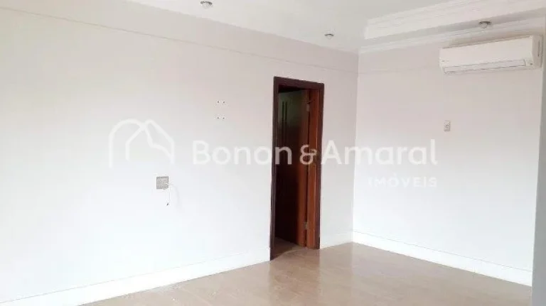 Imagem Belíssima casa à venda Jardim Paiquerê - Valinhos.
Bem espaçosa, com sala para 2 ambientes e pé...