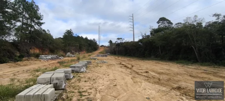 Imagem Terreno à Venda em Capivari de Baixo SC  250m²