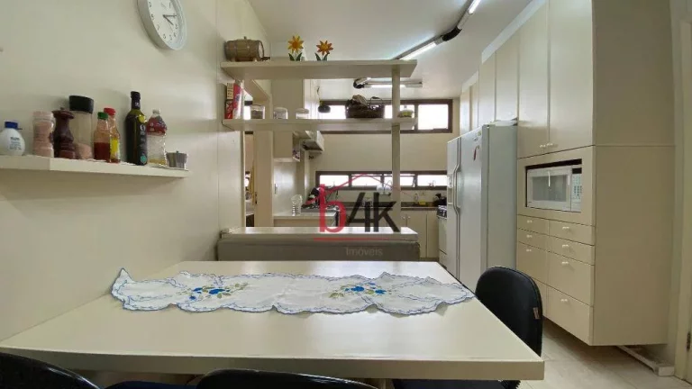 Imagem Apartamento no Campo Belo à venda, Rua Barão de Jaceguai nº 1414.