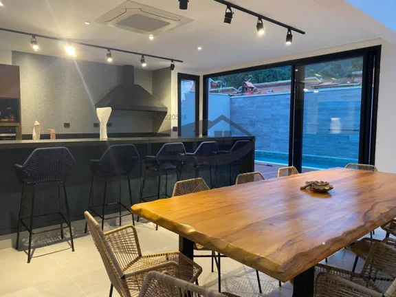 Imagem Casa a 50 metros da praia de Juquehy