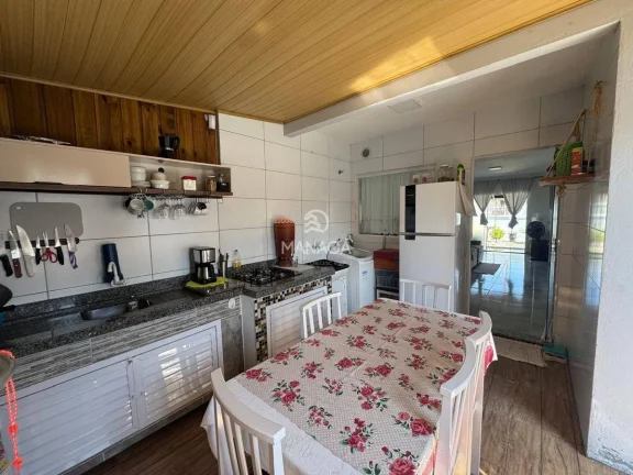 Imagem Casa 2 quartos sendo 1 Suíte e Sala bem Ampla