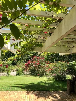 Imagem Lote de 450 m² em condomínio no bairro Praia do Forte em Mata de São João-BA