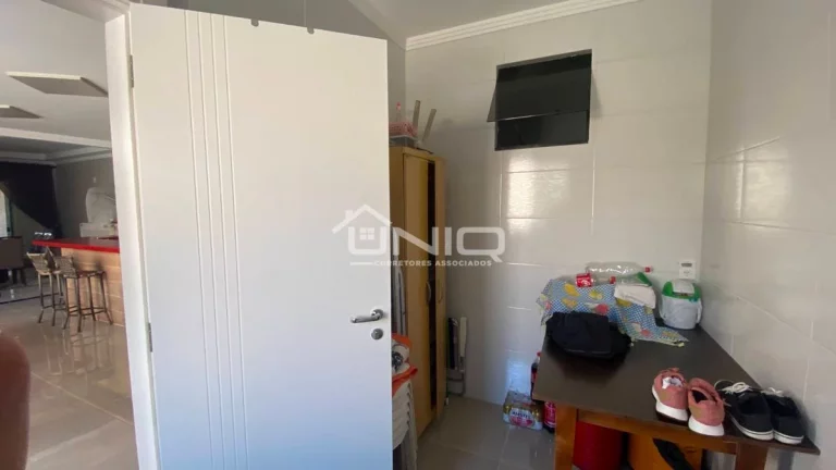 Imagem Casa Térrea 3 Suítes Mobiliada