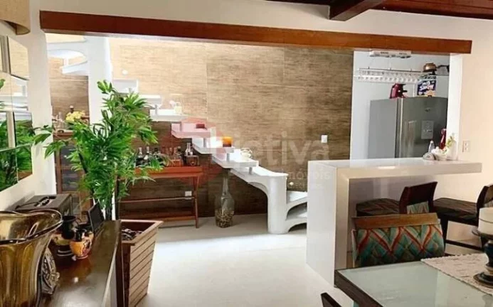 Imagem Casa com 3 dormitórios à venda, 200 m² - Ogiva - Cabo Frio/RJ