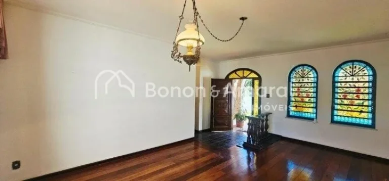 Imagem Casa com 4 quartos para ALUGAR no Jardim Chapadão - Campinas