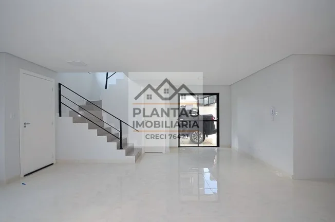 Foto do imóvel: Sobrado em Condomínio a Venda no bairro Uberaba - Curitiba, PR