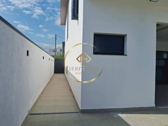 Imagem Casa, 3 Dormitórios (1 suíte ), 4 vagas, Condomínio Malibu, Caçapava.