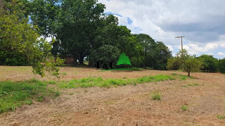 Imagem Sítio para Venda em Limeira, Área Rural de Limeira, 2 dormitórios, 1 banheiro, 9 vagas