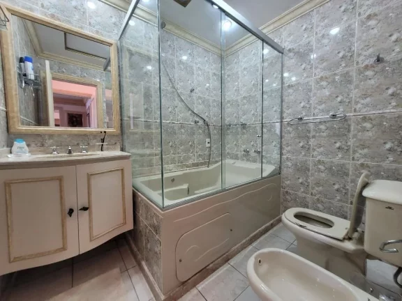 Imagem APARTAMENTO CONJUGADO, AMPLO FRENTE TOTAL PARA O MAR COM LINDA VISTA