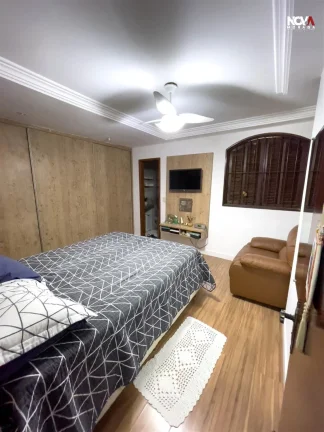 Imagem Se você procura uma residência que una o charme do estilo rústico com o conforto de uma infraestr...