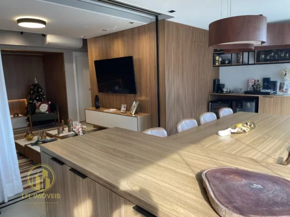 Imagem Apartamento Mobiliado para Venda, com 3 dormitórios e 2 vagas. Vila Madalena / Pinheiros