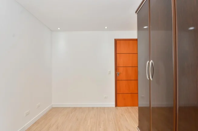 Imagem Casa 3 dormitórios. 236 m2 na Vista Alegre (Jd. Schaffer)
