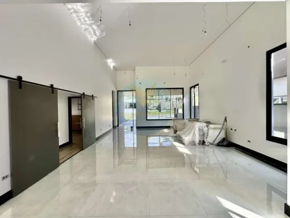 Imagem Casa nova e moderna na Granja Viana  Alto padrão