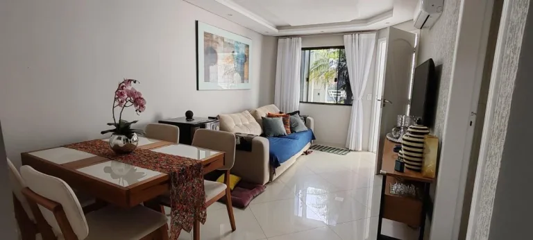 Imagem Sobrado mobiliado à venda em Cascavel, Coqueiral - 110.18m², suíte mais dois quartos, Churrasqueira, Portão eletrônico