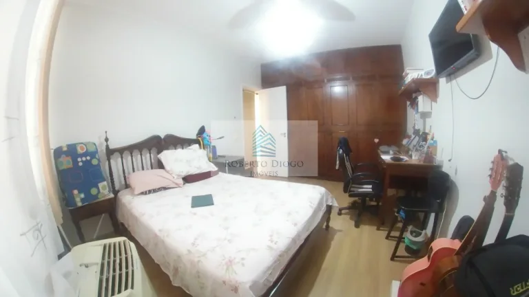 Imagem Apartamento de Luxo à Venda no Ingá, Niterói-RJ: 4 Quartos, 1 Suíte, 1 Sala, 3 Banheiros, 1 Vaga de Garagem, 157m² de Área