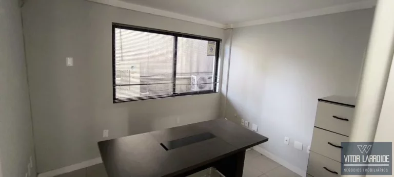 Imagem Sala Comercial 102m² no Interclínicas em Tubarão