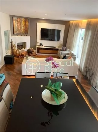 Imagem Segurança e agradabilidade, isto , é o que este belo Condomínio te proporcionará. A casa com pro...