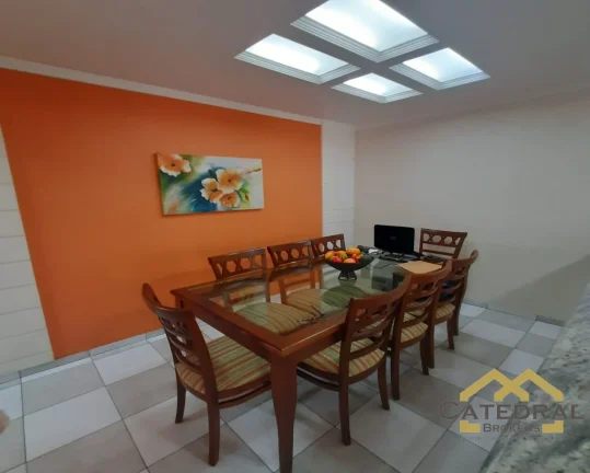 Imagem Sobrado de três dormitórios e amplo quintal na Vila Esperança em Jundiaí