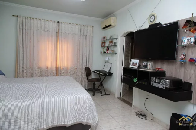 Imagem Casa com 250m² 5 vagas de garagem à Venda por R$850.000,00 - Cidade Nova - Jundiaí/SP