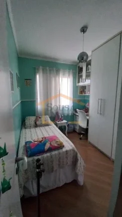 Imagem Apartamento 3 dormitórios, sendo 1 suíte, sala para 2 ambientes, pisos em madeira, sacada, cozinha...