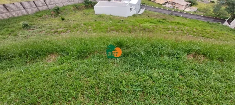 Imagem Terreno para Venda em São Roque, Alpes Paulista (mailasqui)