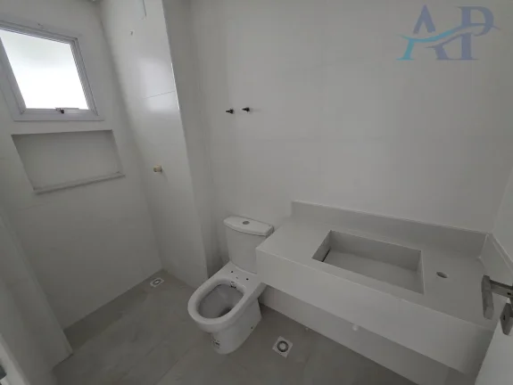 Imagem Apartamento na Guilhermina com 2 Dormitórios Frente Mar em Praia Grande