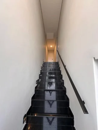 Imagem Casa com 3 quartos à venda, 131 m² por R$ 1.090.000 - Alphaville - Santana de Parnaíba/SP