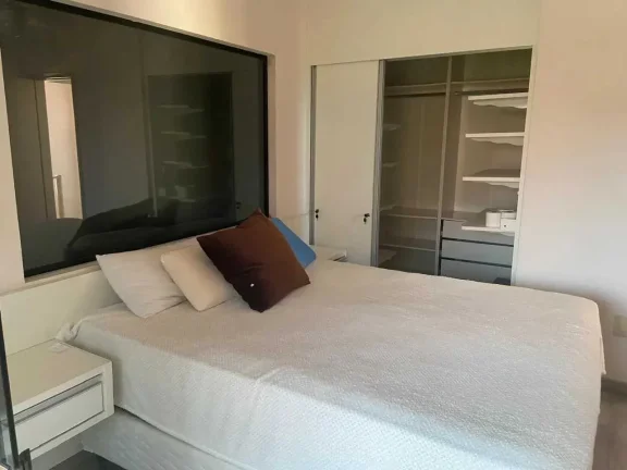 Imagem Apartamento com 3 dormitórios sendo 2 suítes e 2 vagas de garagem em Balneário Camboriú/SC